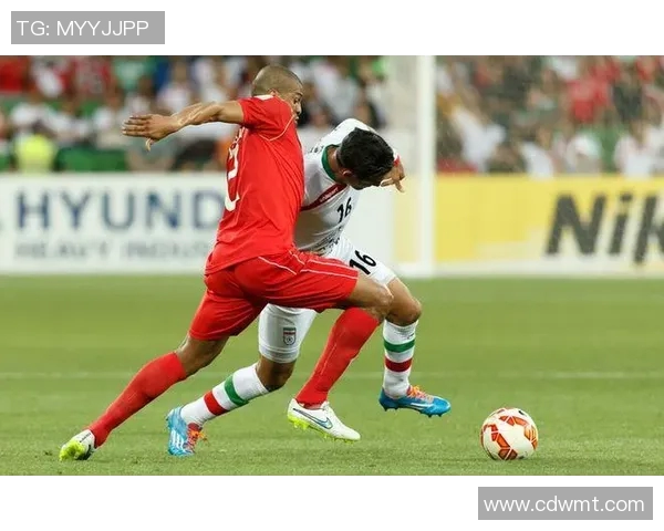 伊拉克足球队与巴林队激战正酣谁能在友谊赛中笑到最后